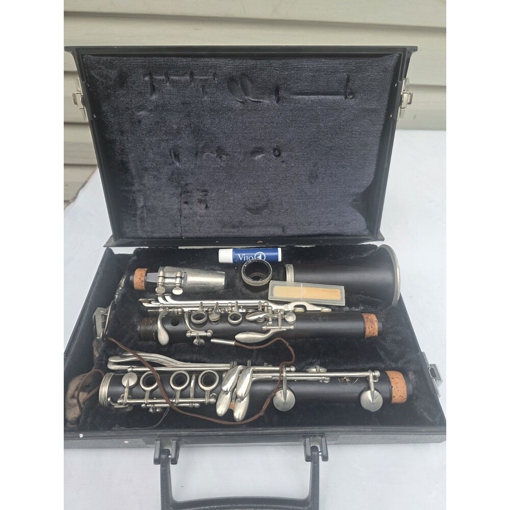Normandy 4 LeBlanc France Wood Clarinet With Case